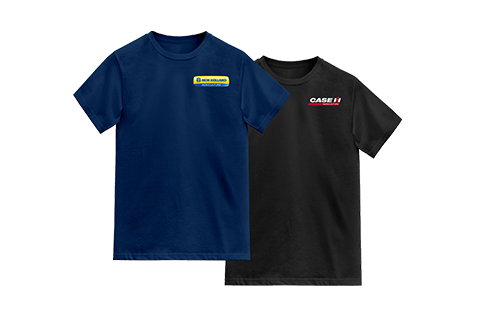 en svart t-shirt och en mörklblå t-shirt